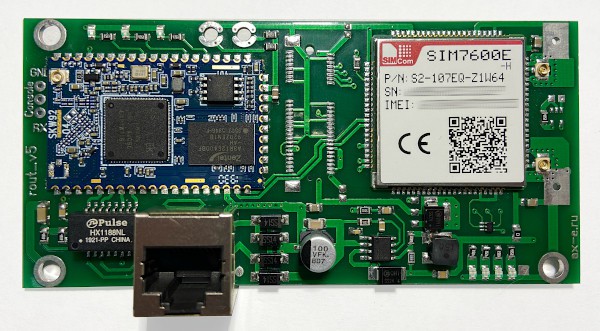 AXR-5i PoE встраиваемый роутер с интегрированным LTE-модемом фото